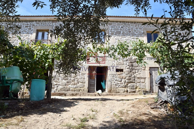 Quinta T0 para Venda em Gemieira Foto 6