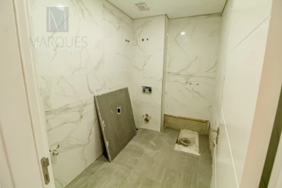 Moradia T4 para Venda em Corroios