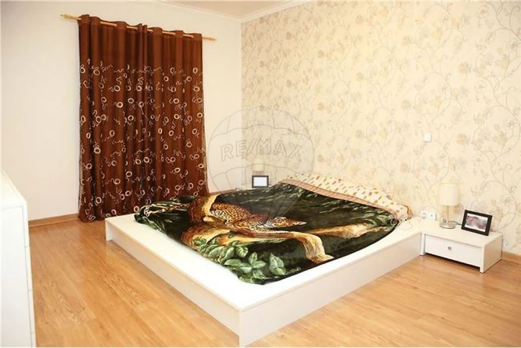 Moradia T6 para Venda em Arruda dos Vinhos Foto 2