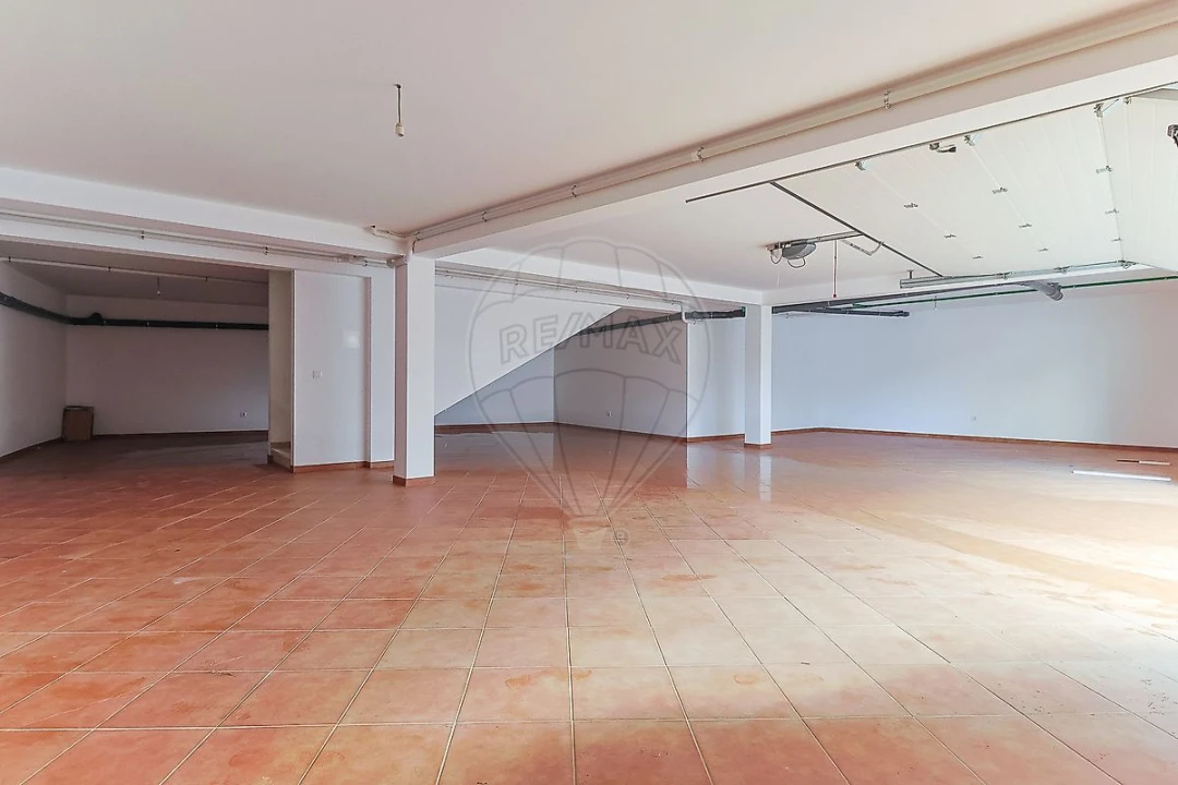 Moradia T4 para Venda em São Martinho do Bispo e Ribeira de Frades Foto 4