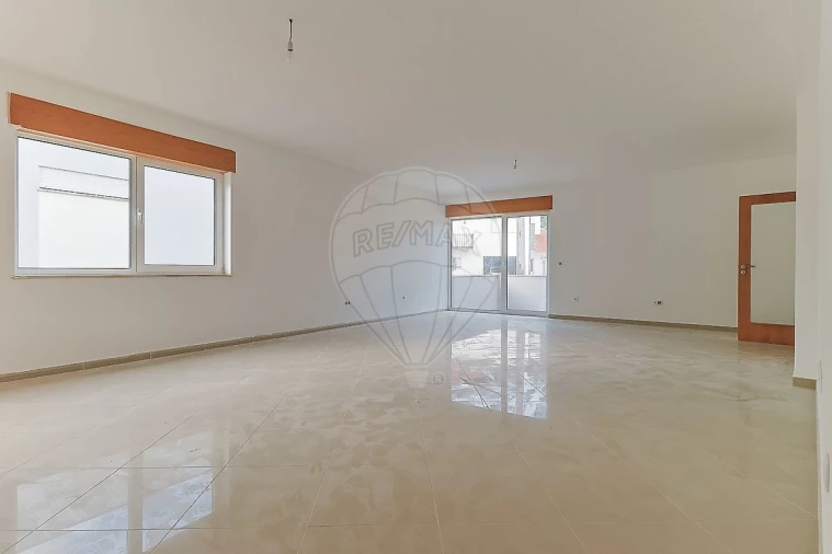 Moradia T4 para Venda em São Martinho do Bispo e Ribeira de Frades Foto 7