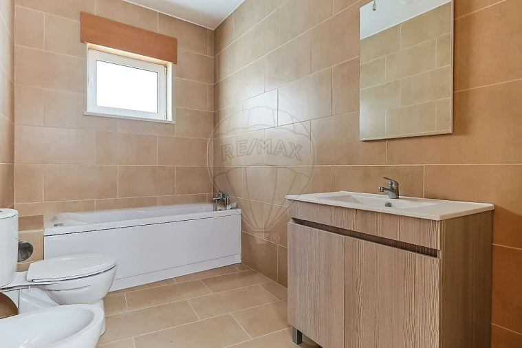 Moradia T4 para Venda em São Martinho do Bispo e Ribeira de Frades Foto 28