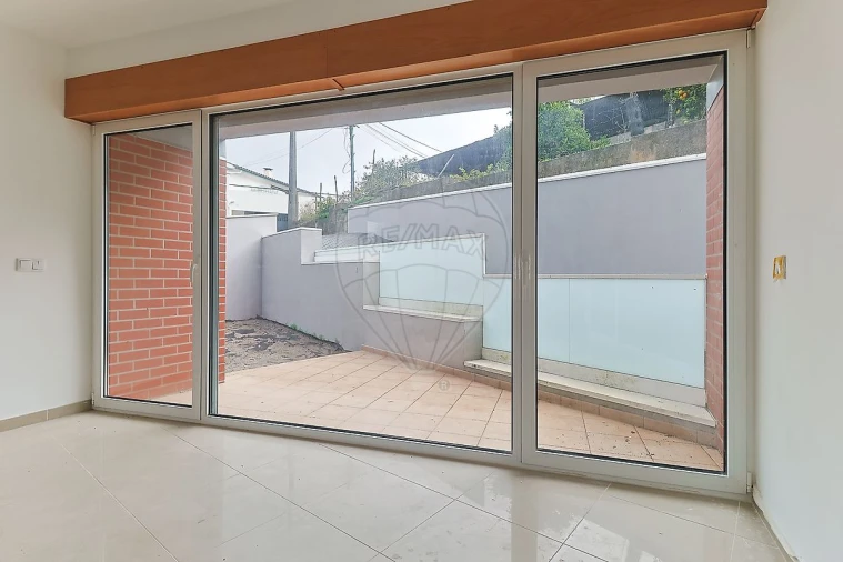 Moradia T4 para Venda em São Martinho do Bispo e Ribeira de Frades Foto 12