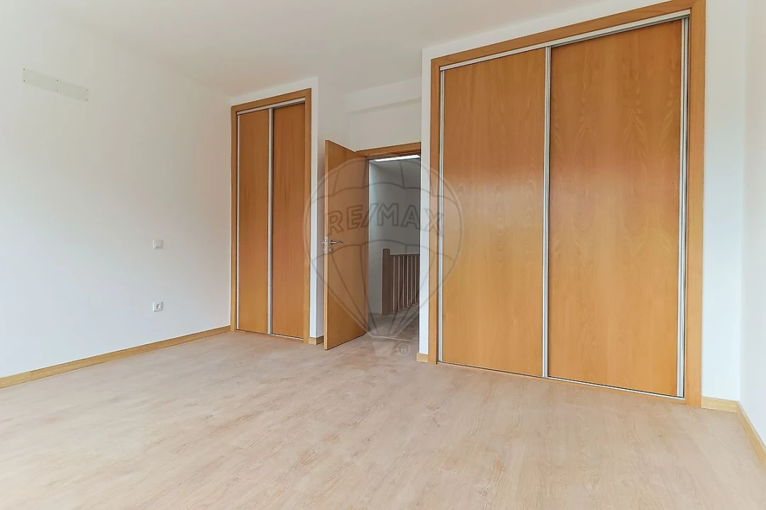 Moradia T4 para Venda em São Martinho do Bispo e Ribeira de Frades Foto 38