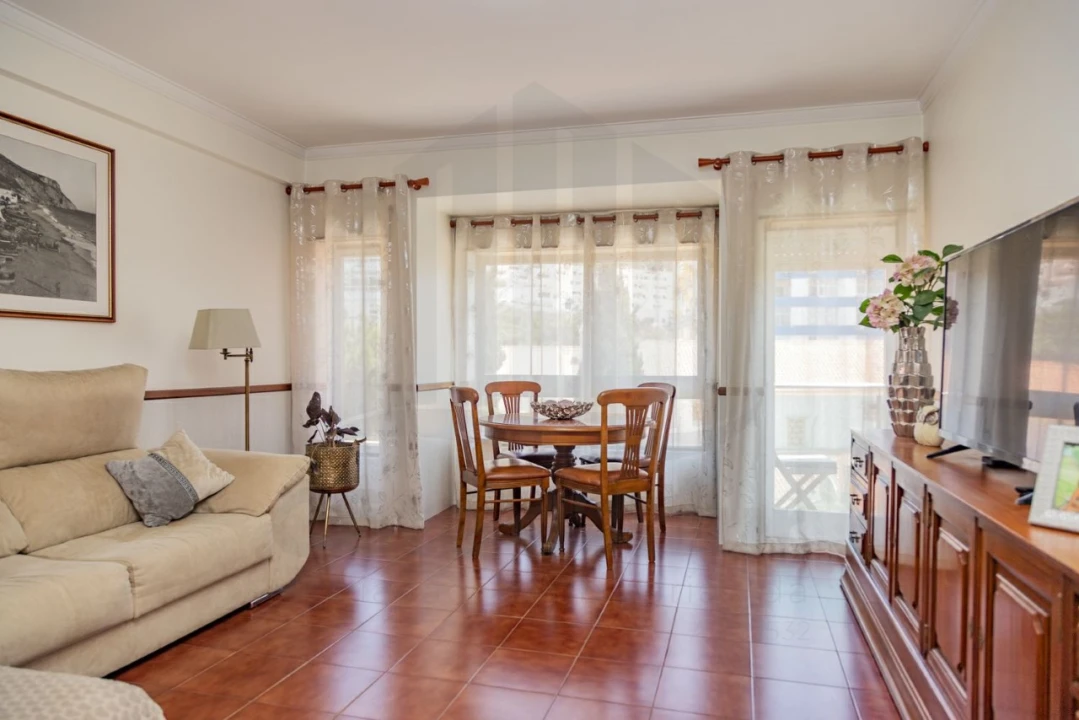 Apartamento T3 para Venda em Sesimbra (Santiago) Foto 1