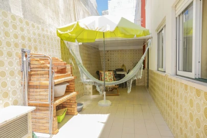 Apartamento T3 para Venda em Sesimbra (Santiago)