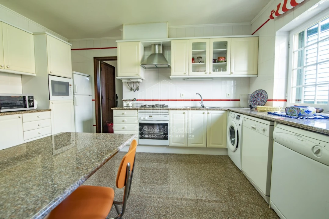 Moradia T6 para Venda em Sesimbra (Castelo) Foto 32