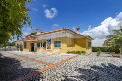 Moradia T6 para Venda em Sesimbra (Castelo)