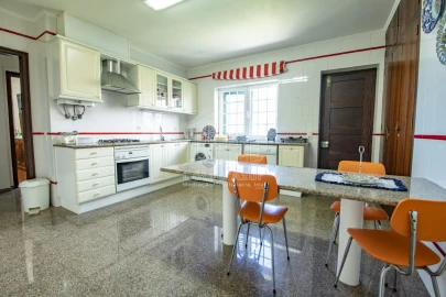 Moradia T6 para Venda em Sesimbra (Castelo)