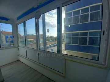 Apartamento T4 para Venda em Laranjeiro e Feijó