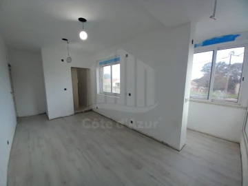Apartamento T4 para Venda em Laranjeiro e Feijó