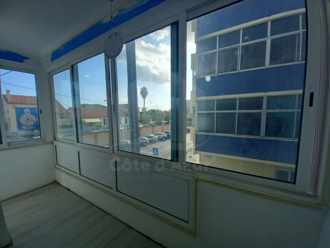 Apartamento T4 para Venda em Laranjeiro e Feijó Foto 29