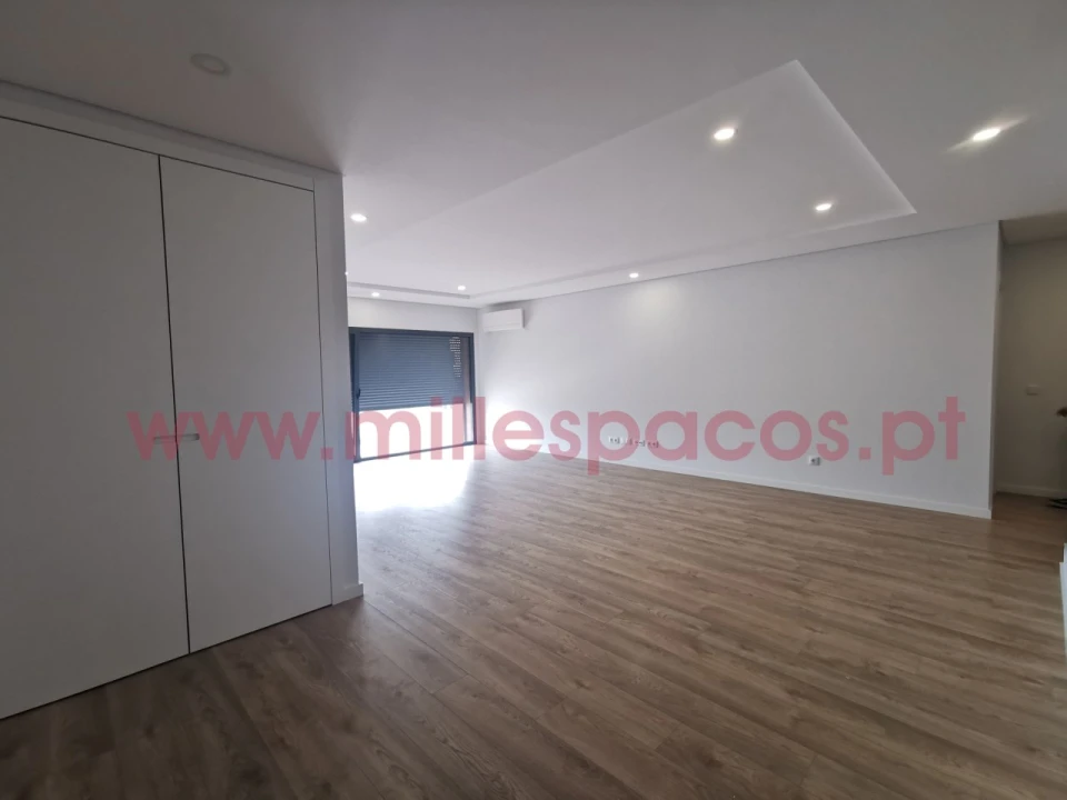 Apartamento T4 para Venda em Montijo e Afonsoeiro Foto 3