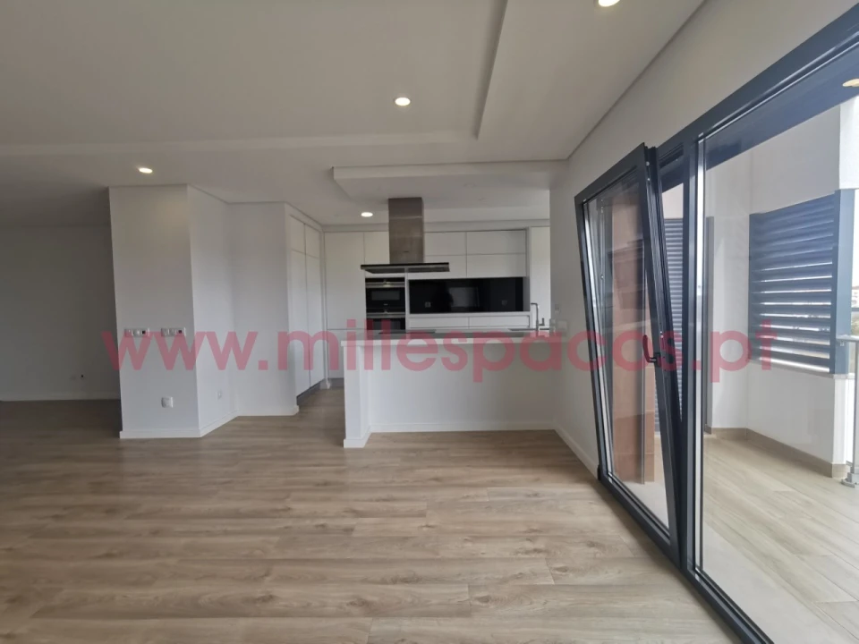 Apartamento T4 para Venda em Montijo e Afonsoeiro Foto 9