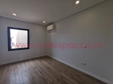 Apartamento T4 para Venda em Montijo e Afonsoeiro