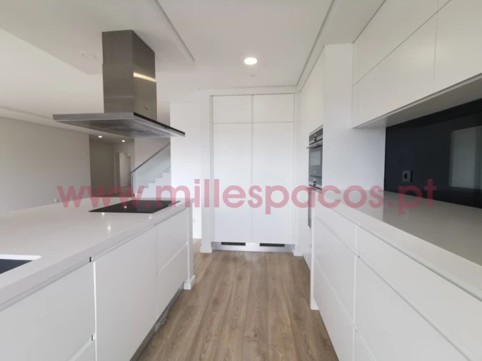 Apartamento T4 para Venda em Montijo e Afonsoeiro Foto 8