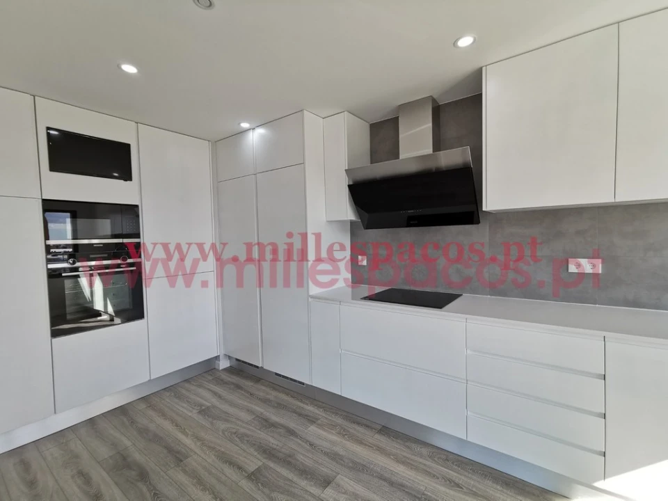 Apartamento T4 para Venda em Montijo e Afonsoeiro Foto 1