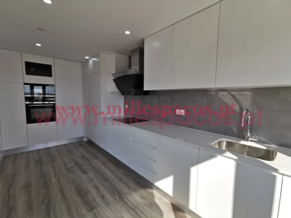 Apartamento T4 para Venda em Montijo e Afonsoeiro Foto 4