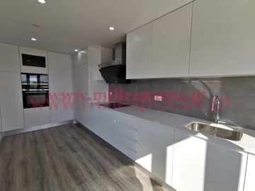 Apartamento T4 para Venda em Montijo e Afonsoeiro