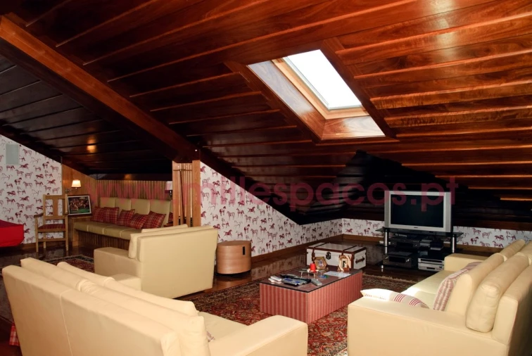 Moradia T5 para Venda em Atalaia e Alto Estanqueiro-Jardia Foto 23