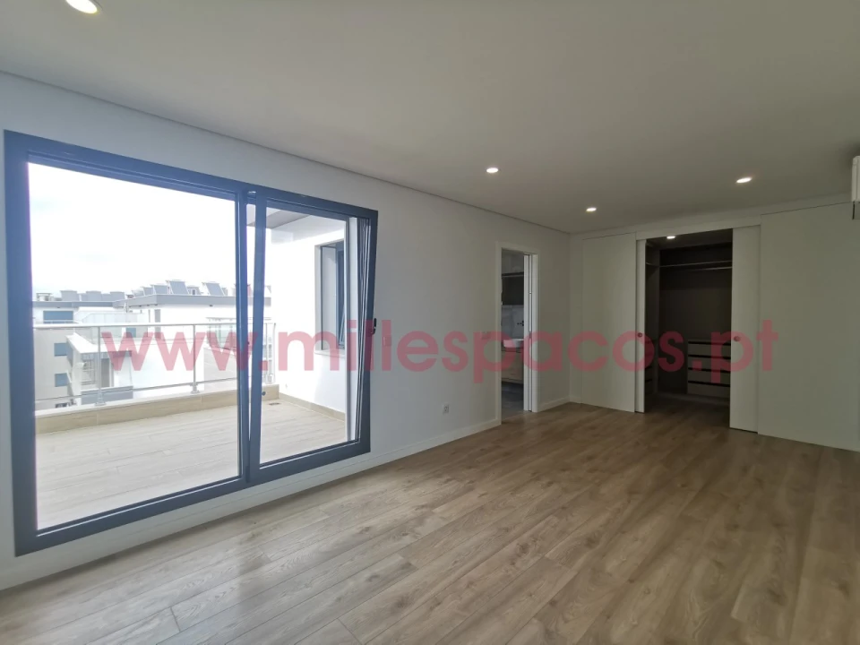 Apartamento T4 para Venda em Montijo e Afonsoeiro Foto 38