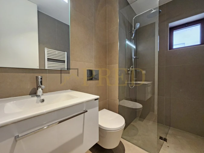 Apartamento T2 para Arrendamento em Aldoar, Foz do Douro e Nevogilde Foto 19