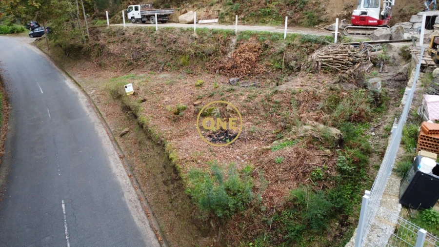 Terreno para Venda em Valdosende Foto 1