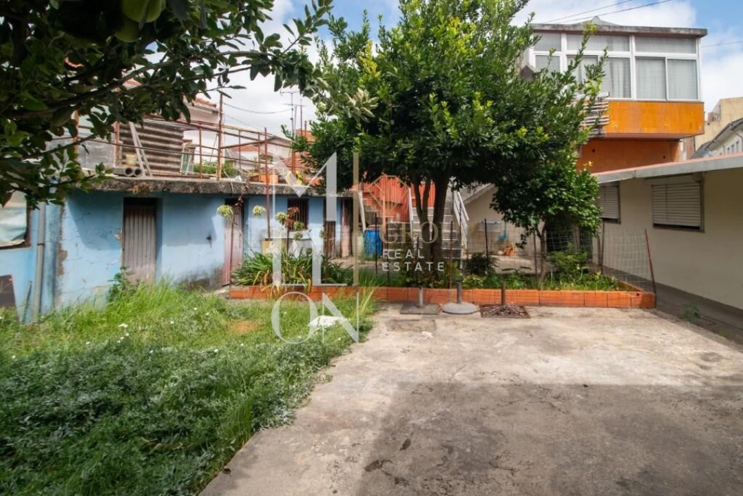 Moradia T5 para Venda em Rio Tinto Foto 4