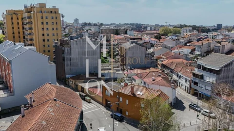 Moradia T5 para Venda em Rio Tinto