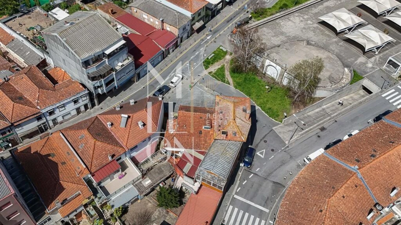 Moradia T5 para Venda em Rio Tinto Foto 34