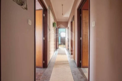 Moradia T4 para Venda em Glória e Vera Cruz