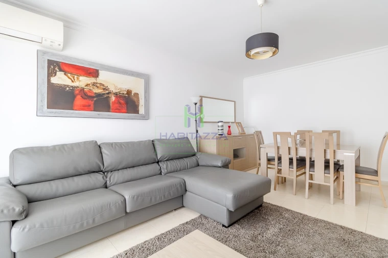 Apartamento T2 para Arrendamento em Lagos (São Sebastião e Santa Maria) Foto 3