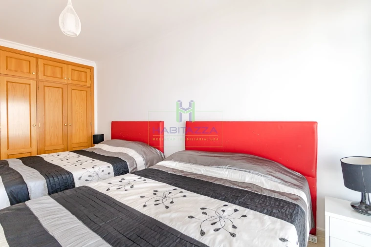 Apartamento T2 para Arrendamento em Lagos (São Sebastião e Santa Maria) Foto 13