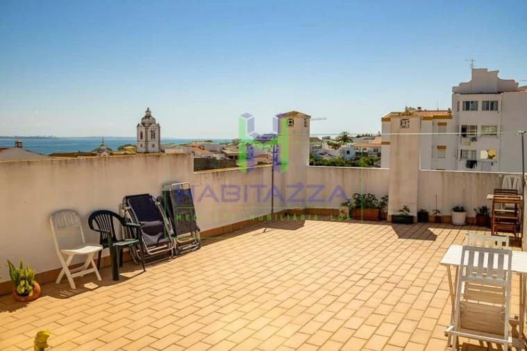 Apartamento T2 para Arrendamento em Lagos (São Sebastião e Santa Maria) Foto 22