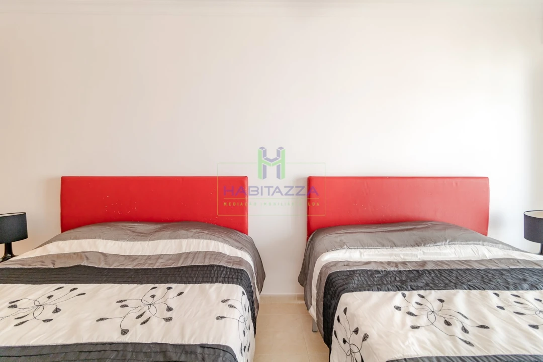 Apartamento T2 para Arrendamento em Lagos (São Sebastião e Santa Maria) Foto 12