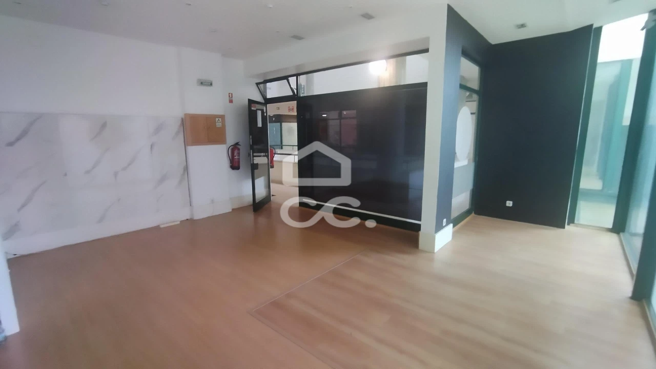 Negócio para Arrendamento em Leiria, Pousos, Barreira e Cortes Foto 3