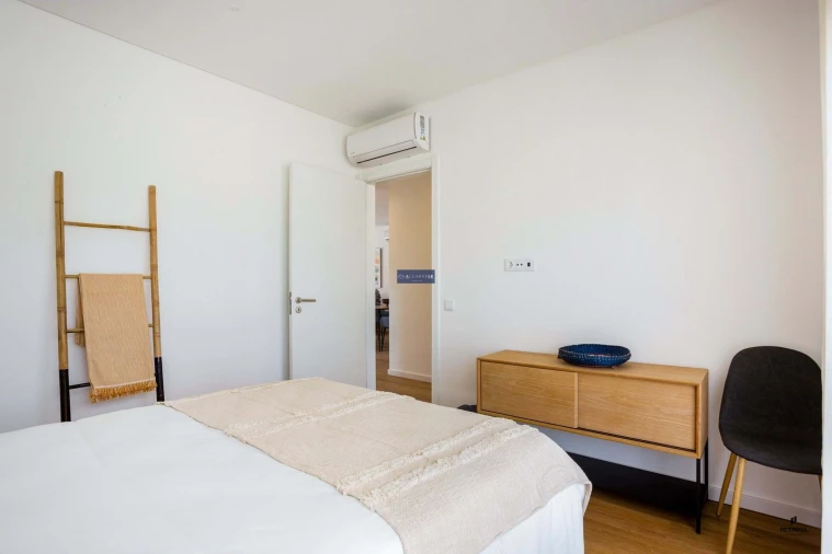 Apartamento T3 para Venda em Estômbar e Parchal Foto 13
