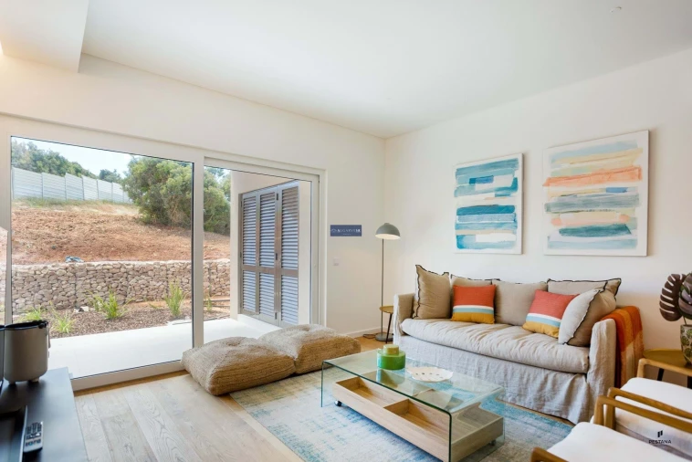 Apartamento T3 para Venda em Estômbar e Parchal Foto 3
