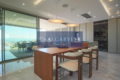 Apartamento T5 para Venda em Lagos (São Sebastião e Santa Maria)
