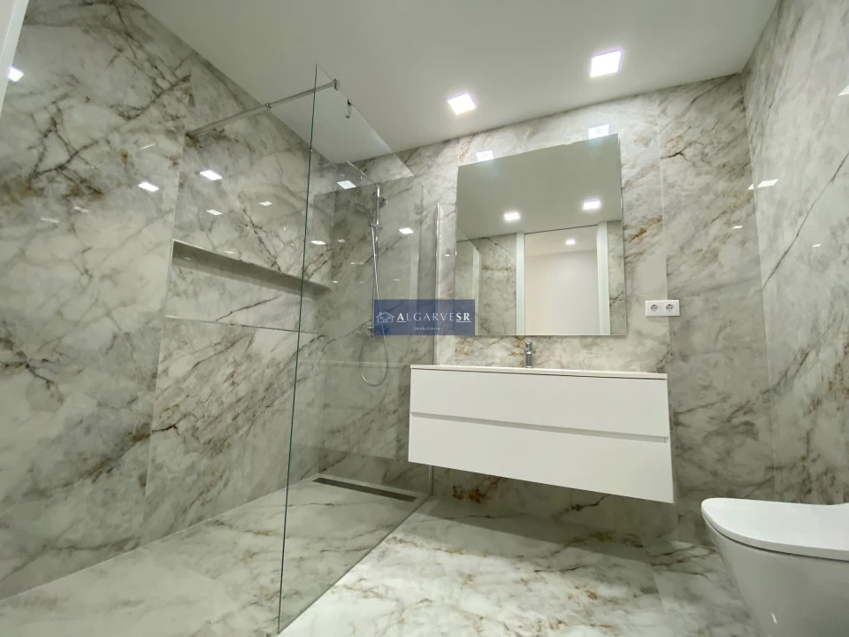 Apartamento T2 para Venda em Lagos (São Sebastião e Santa Maria) Foto 9