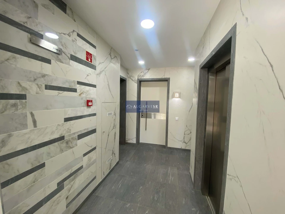 Apartamento T2 para Venda em Lagos (São Sebastião e Santa Maria) Foto 17