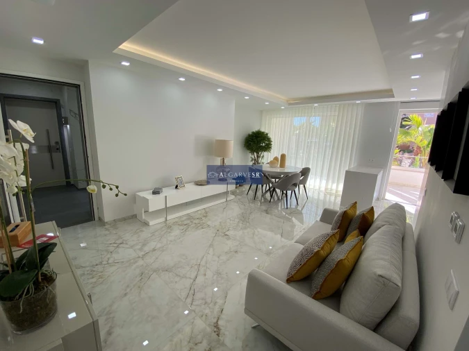 Apartamento T2 para Venda em Lagos (São Sebastião e Santa Maria) Foto 4