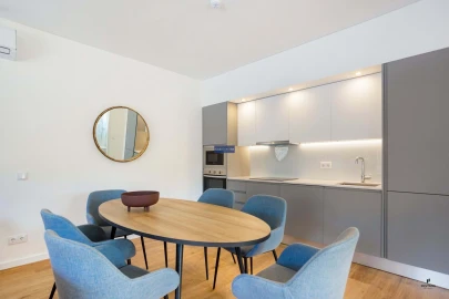 Apartamento T3 para Venda em Estômbar e Parchal