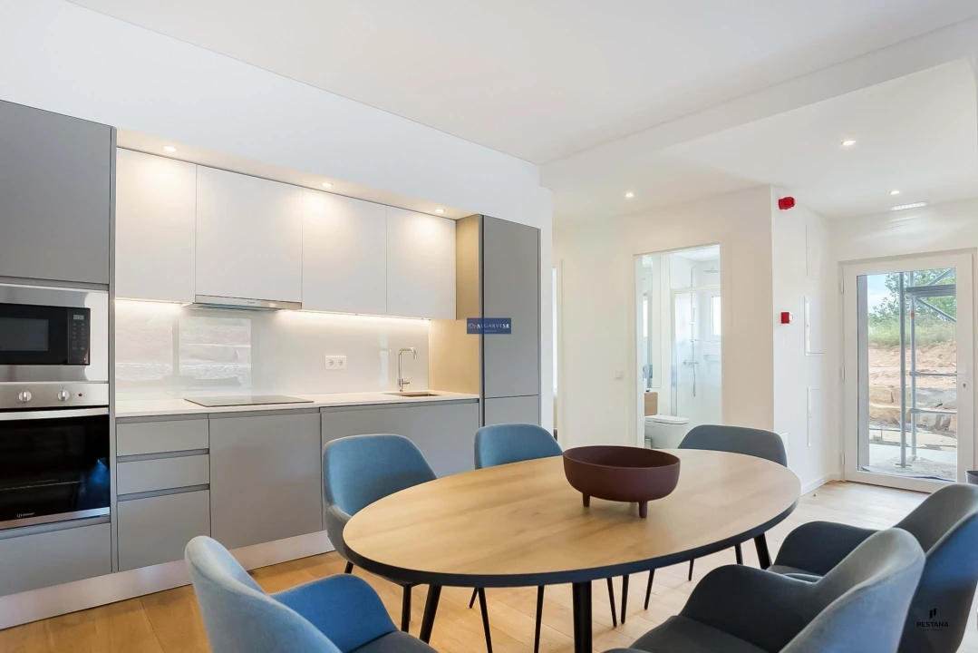Apartamento T3 para Venda em Estômbar e Parchal Foto 9