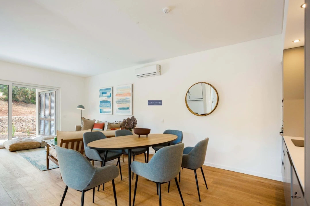 Apartamento T3 para Venda em Estômbar e Parchal Foto 1