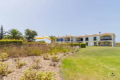 Apartamento T3 para Venda em Estômbar e Parchal