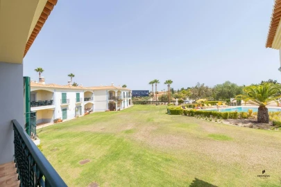 Apartamento T3 para Venda em Estômbar e Parchal