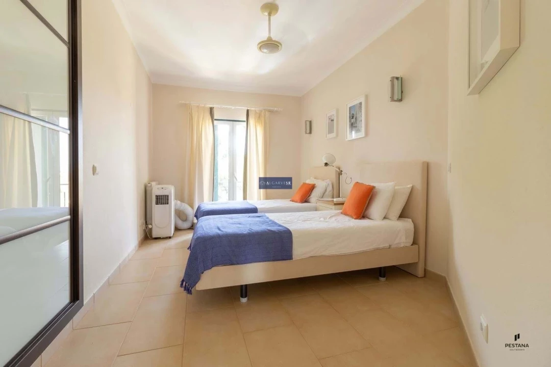 Apartamento T3 para Venda em Estômbar e Parchal Foto 16