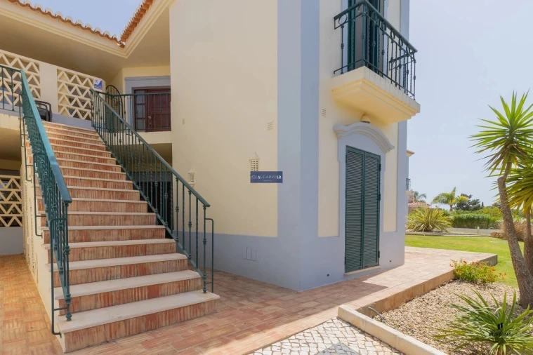 Apartamento T3 para Venda em Estômbar e Parchal Foto 29