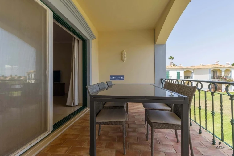 Apartamento T3 para Venda em Estômbar e Parchal Foto 12